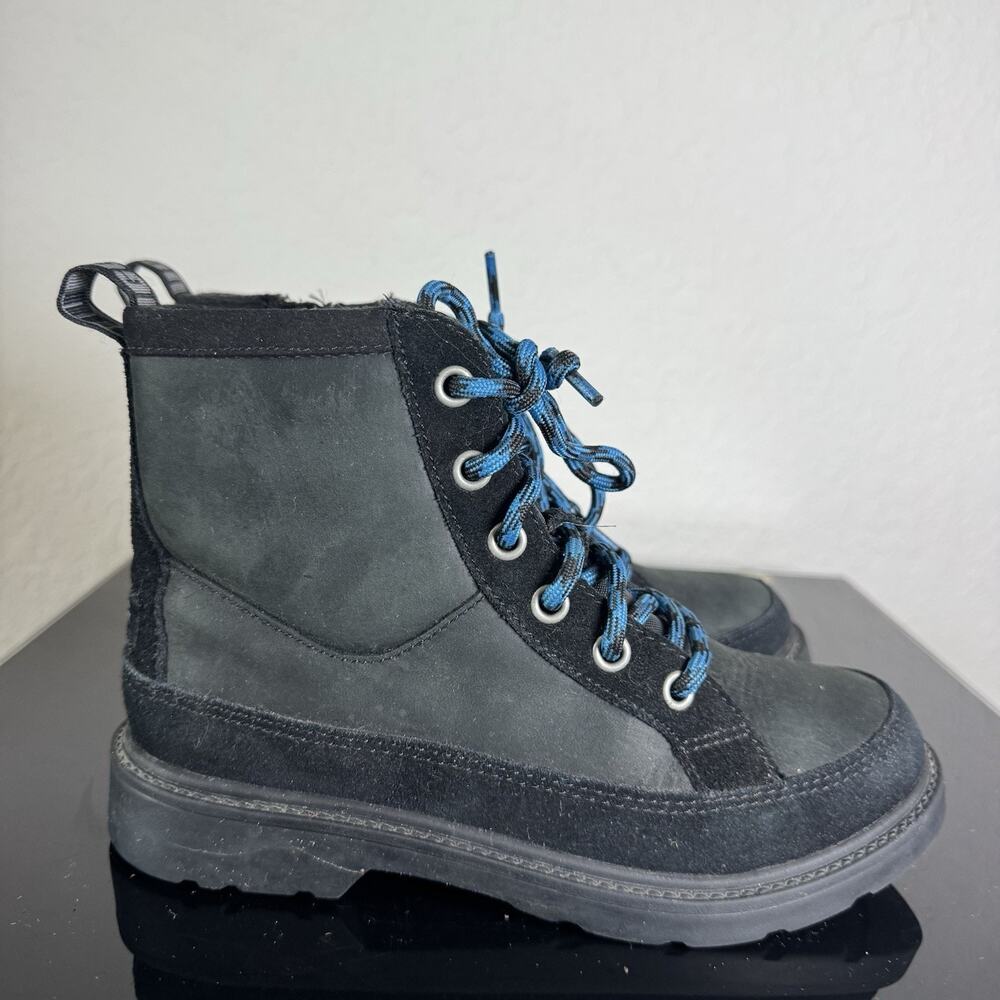 Ugg Robley Kids Waterproof Leather Boots Shoes 2 Black Blue Laces Zip Suede EUC